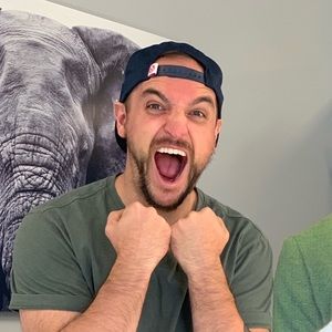 Meet your Posher, Alex